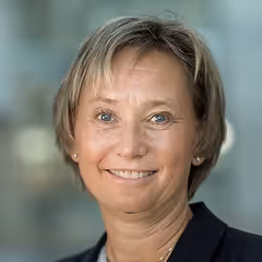Portrait of Anne F. Willoch, Managing Director of the Norwegian Chinese Chamber of Commerce.